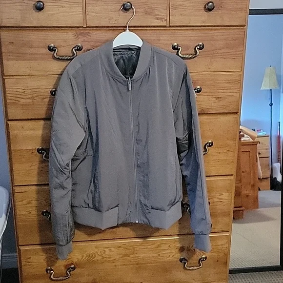 lululemon athletica Gray Bomber Jacket - Picture 4 of 5